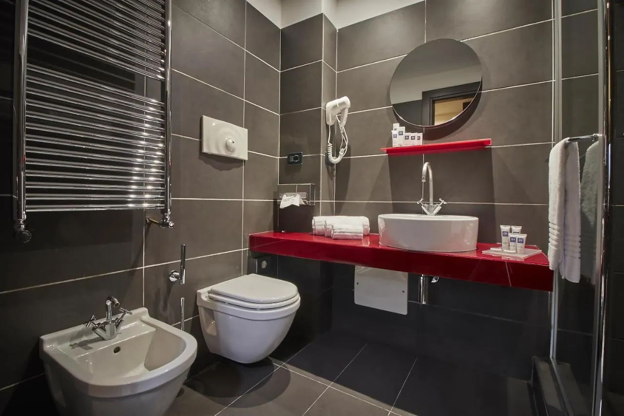 Ih Hotels Milano Watt 13 4*, Milan